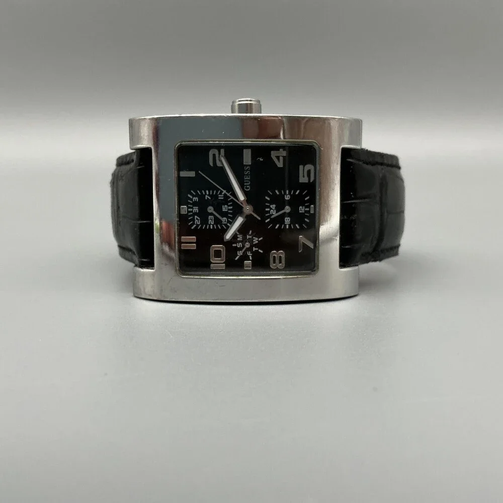 Guess G85569G Mens Watch 35mm Black Dial Leather Stainless Day Date New Battery